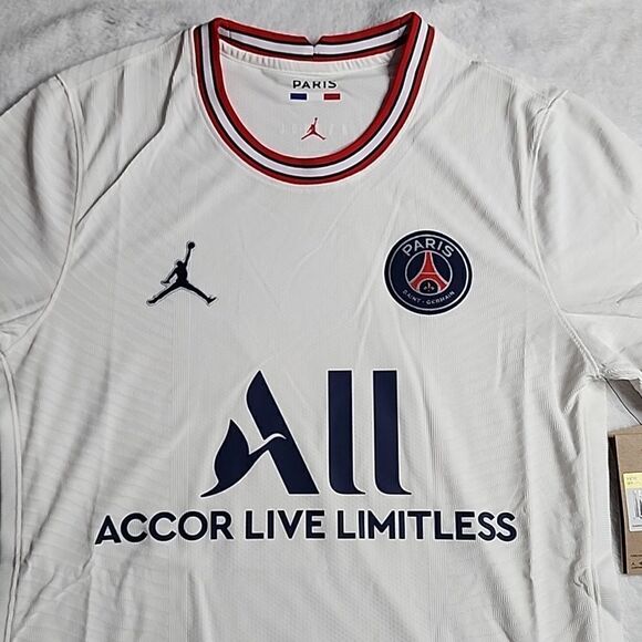 2376 NWT Air Jordan Paris Saint-Germain Player Edition 21-22 Season Sports Small - Picture 4 of 10
